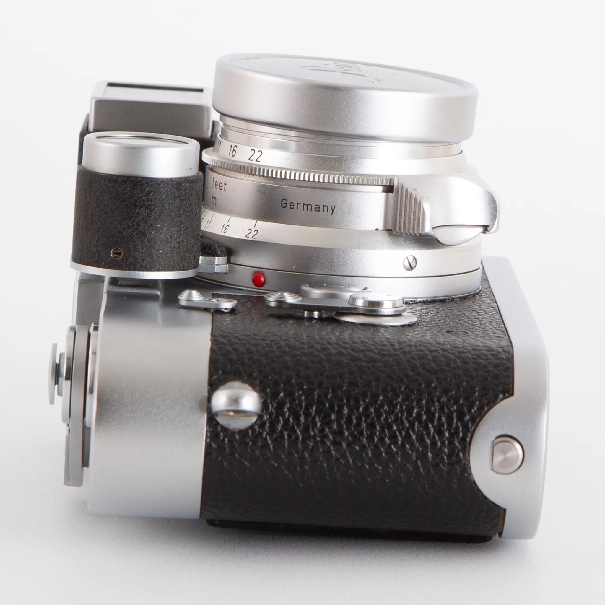 Leica M3 + SUMMARON 35mm F2.8 with Goggles